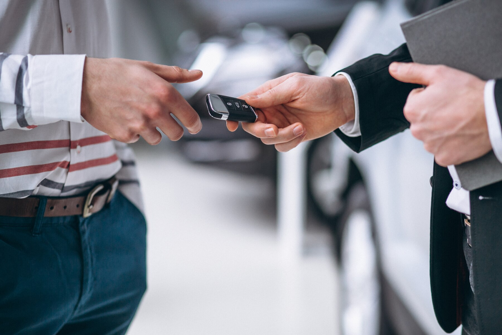 Sự khác biệt giữa vay tiền online và vay ngân hàng truyền thống